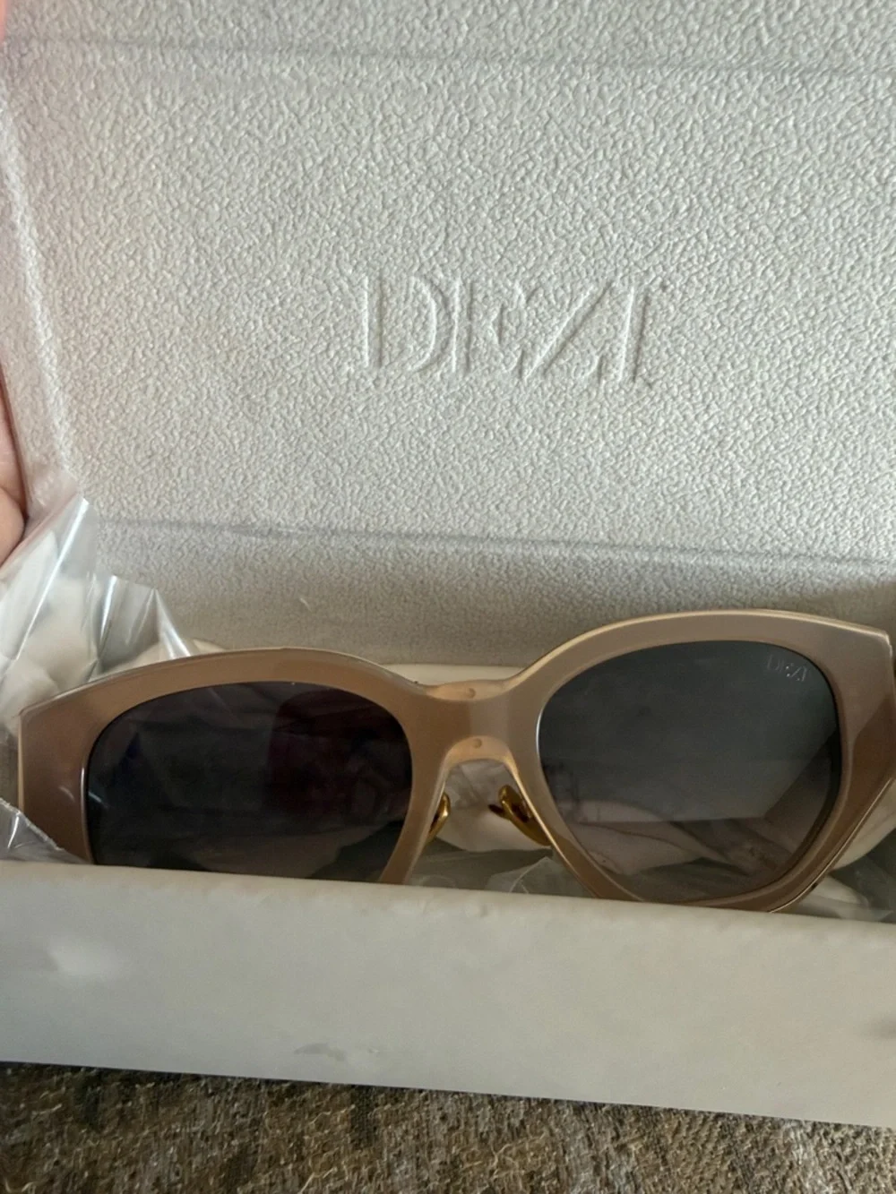 DEZI Beige Cat-Eye naked pearl color smoke lenses. new with box!